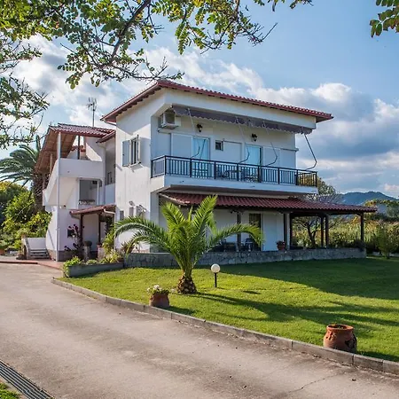 Apartmán Linaraki Studios &