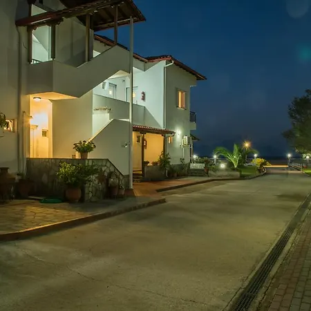 Linaraki & Halkidiki 公寓