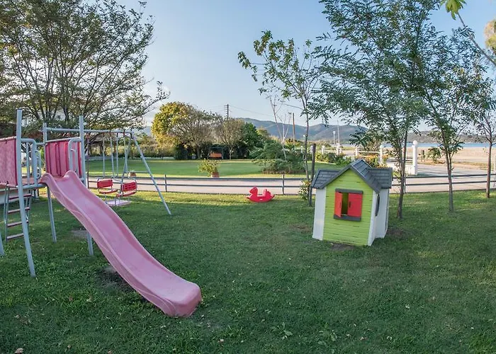 Linaraki & Halkidiki Daire Sykia